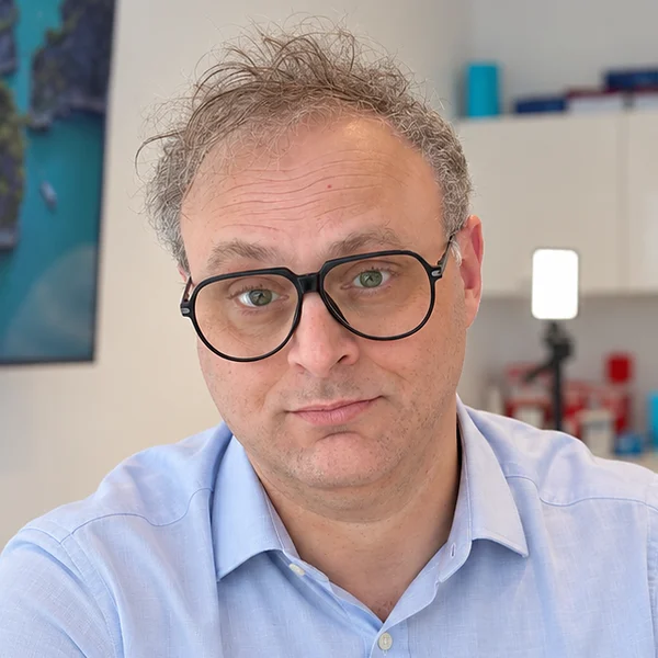 Dr. Damián Koll